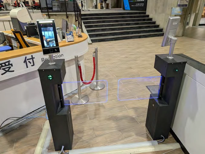 AICOと連動する入退館設備