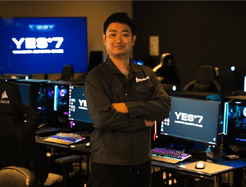 eスポーツ事業に取り組むファーストローンチのメンバー